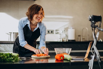 Food bloggeri pe care stăm cu ochii pe Instagram, să găsim inspirație în bucătărie